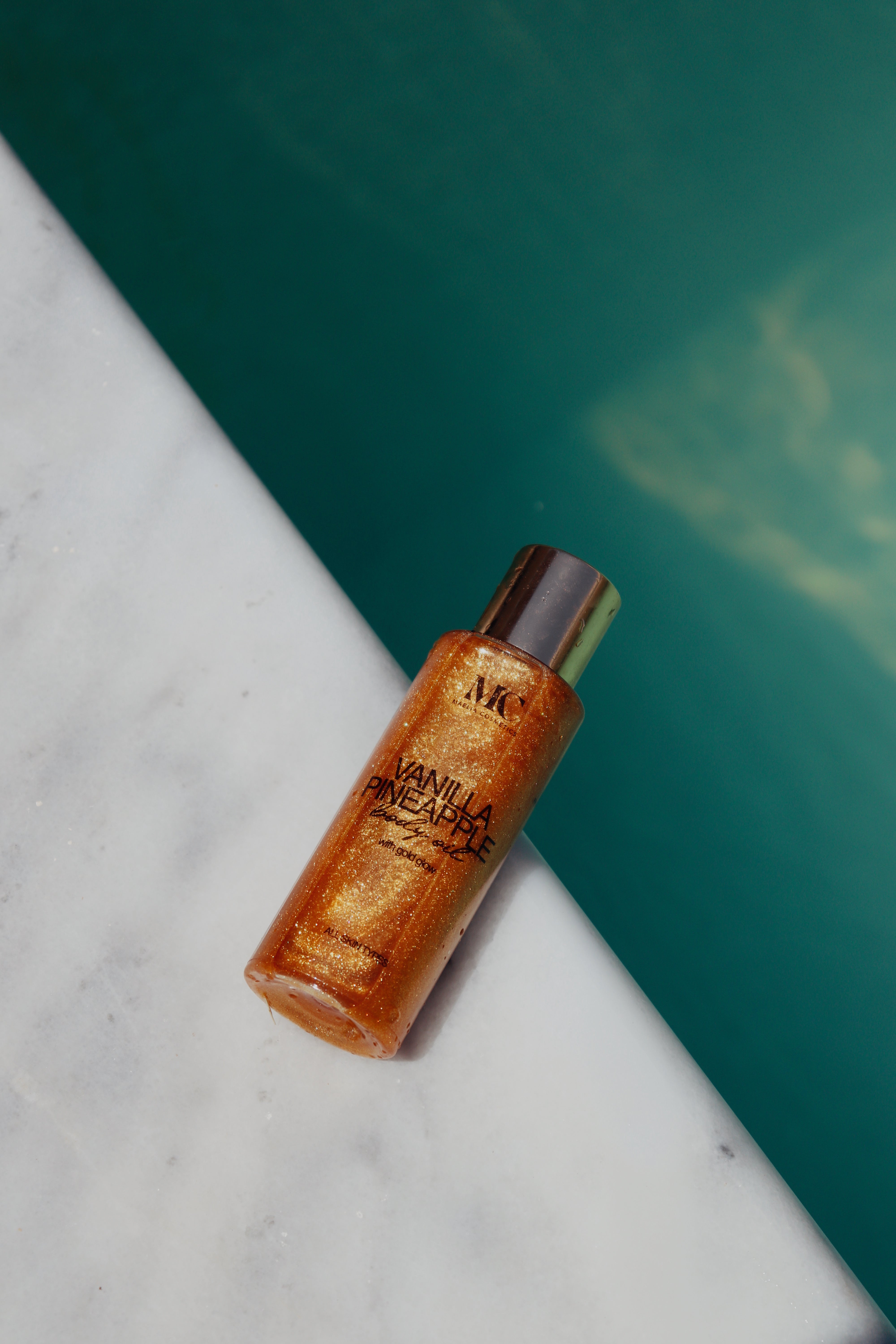 Vanilla Pineapple Body oil with gold glow 100ml